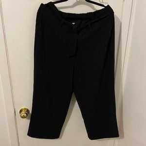 Black trousers with belt